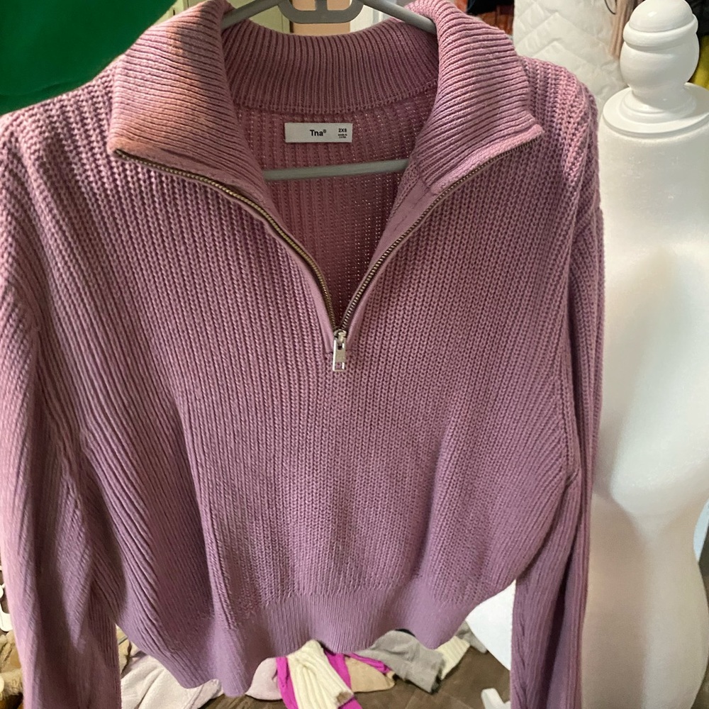 Aritzia sweater